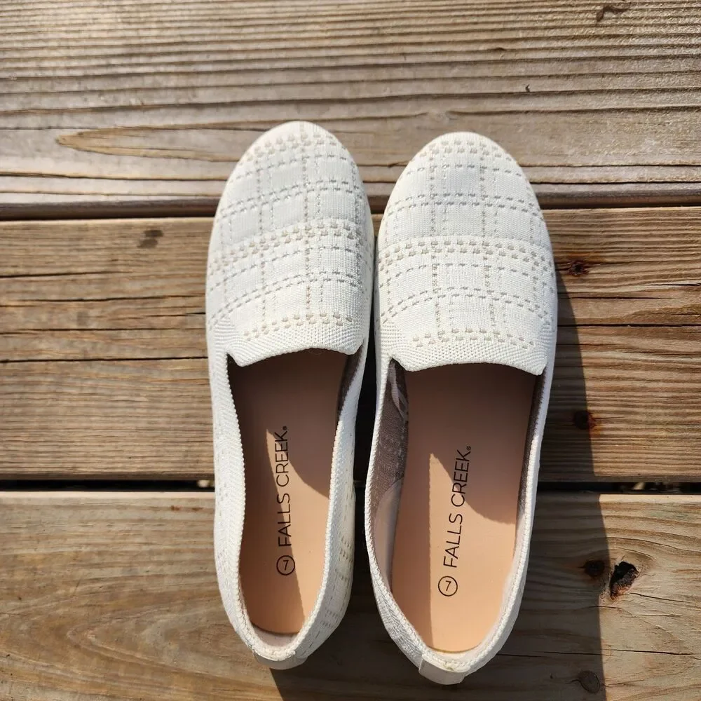 FALLS CREEK White Slip-on Flats Size 7